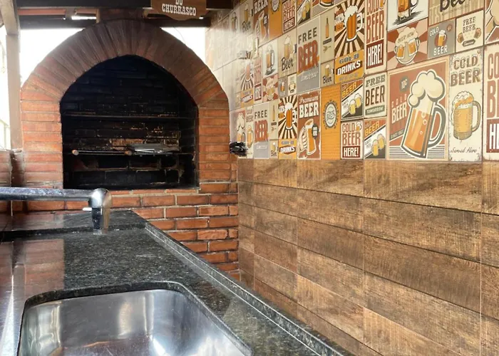 Apartamento Praia Do Morro Com Churrasqueira, Cozinha Gourmet E Wifi